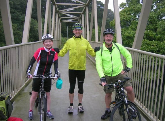 Day2-Annan-Footbridge2(small).jpg
